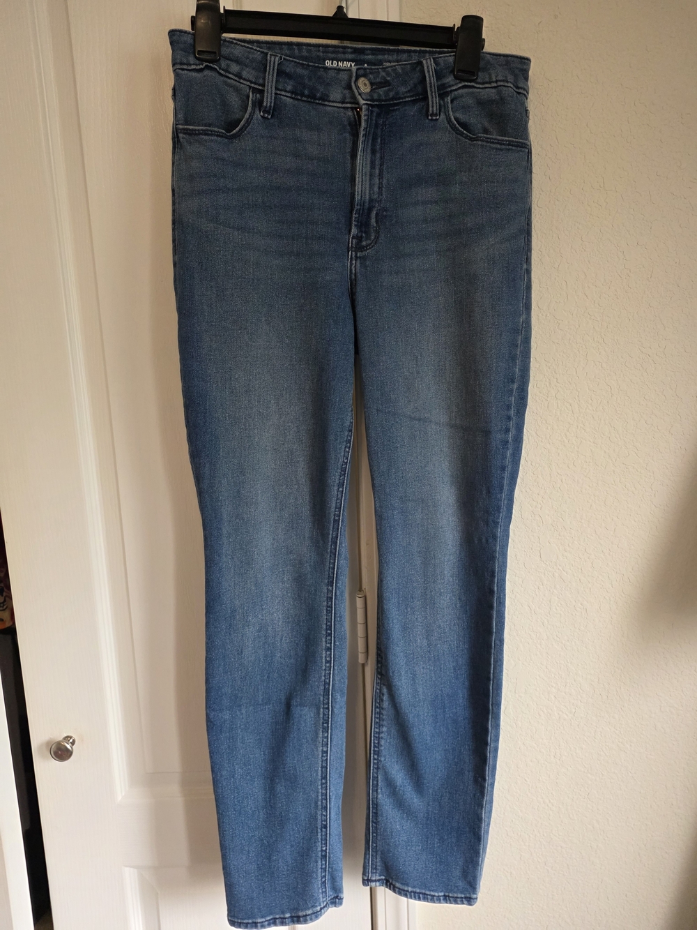 Old Navy Women's Straight Leg Jeans - Medium Blue Wash